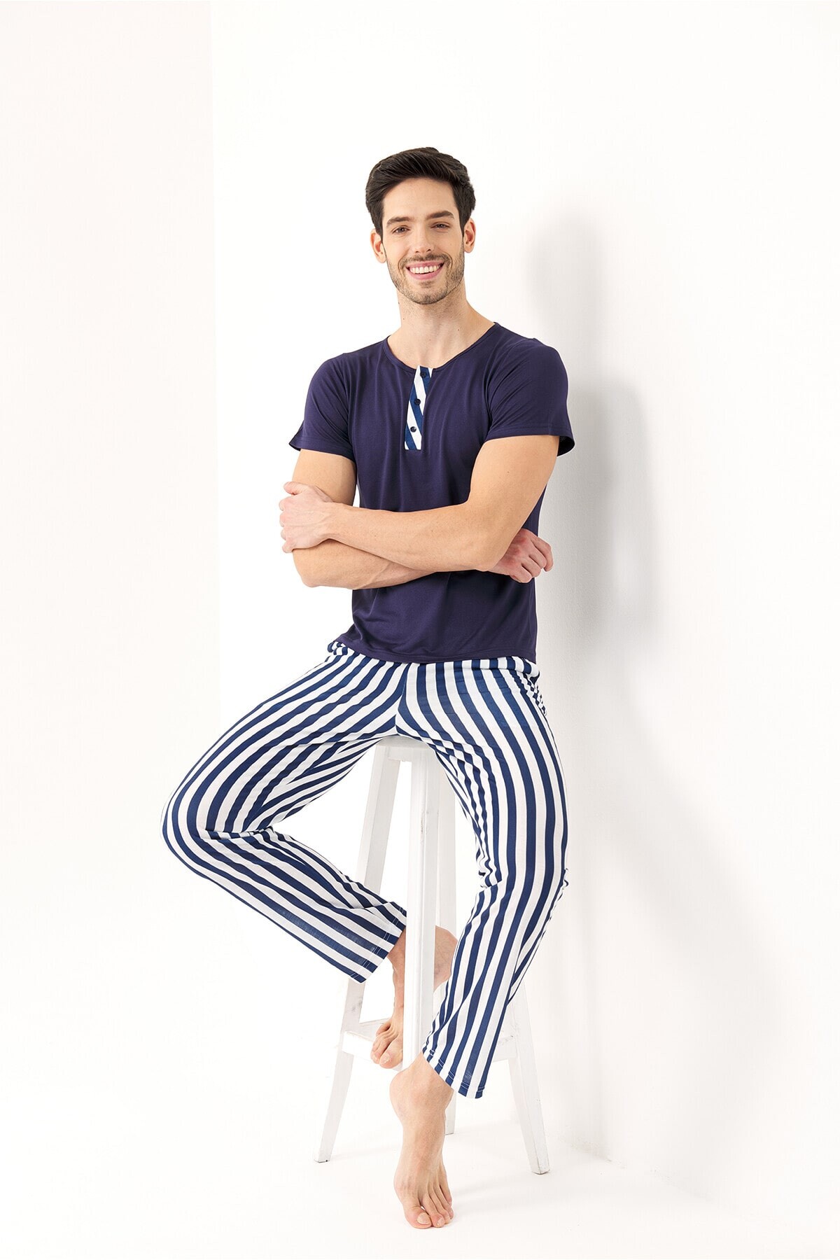  - ÇİZGİLİ VİSKON 3'LÜ ERKEK PİJAMA TAKIMI (1)