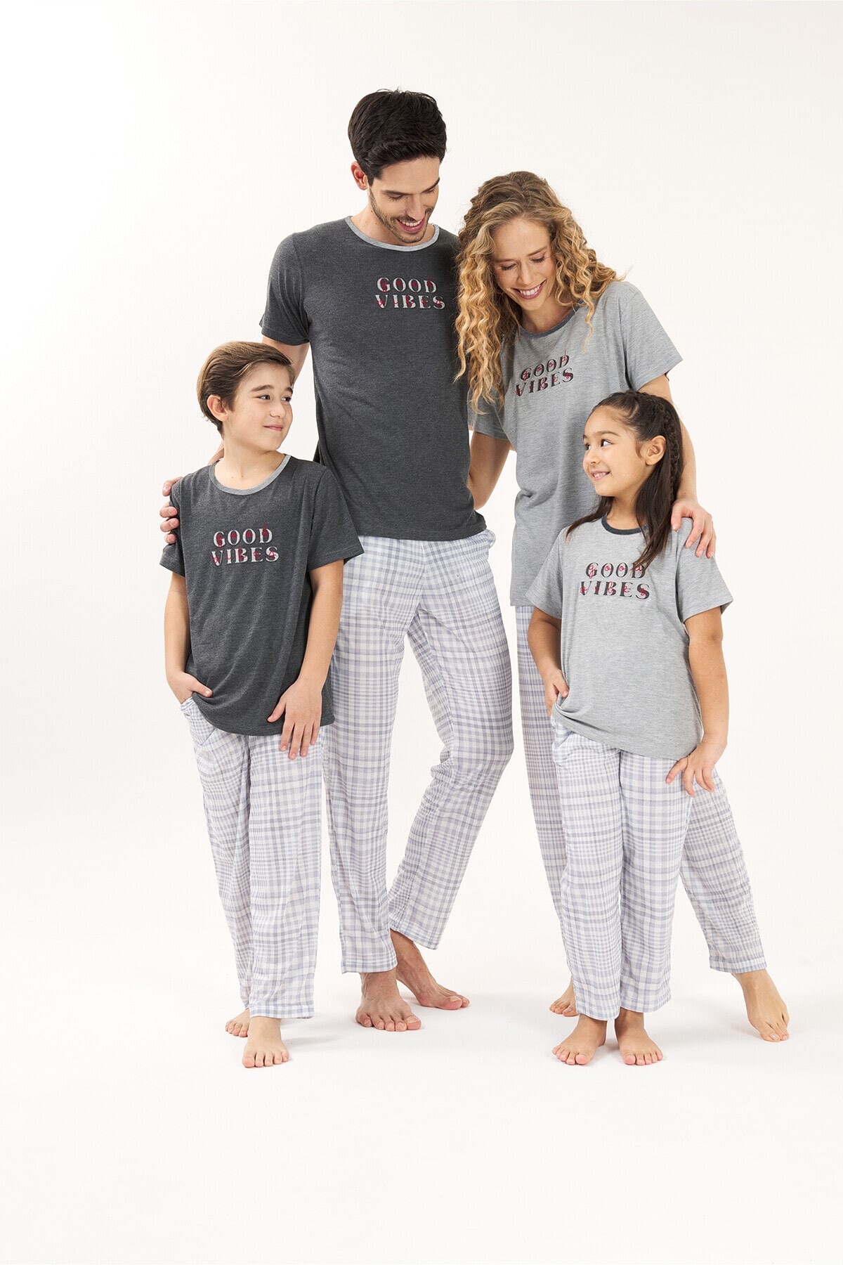 Yeni İnci - GRİ YUVARLAK YAKA VİSKON KADIN PİJAMA TAKIMI (1)