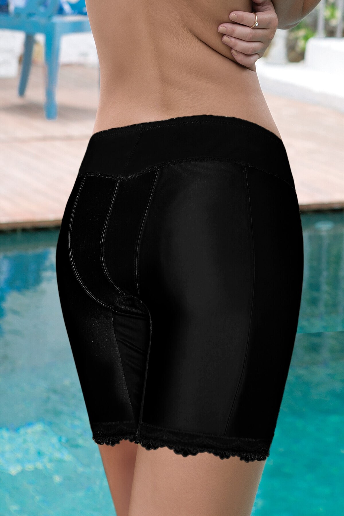  - KIVRIMLI GÖSTEREN KISA BOY KORSE (1)