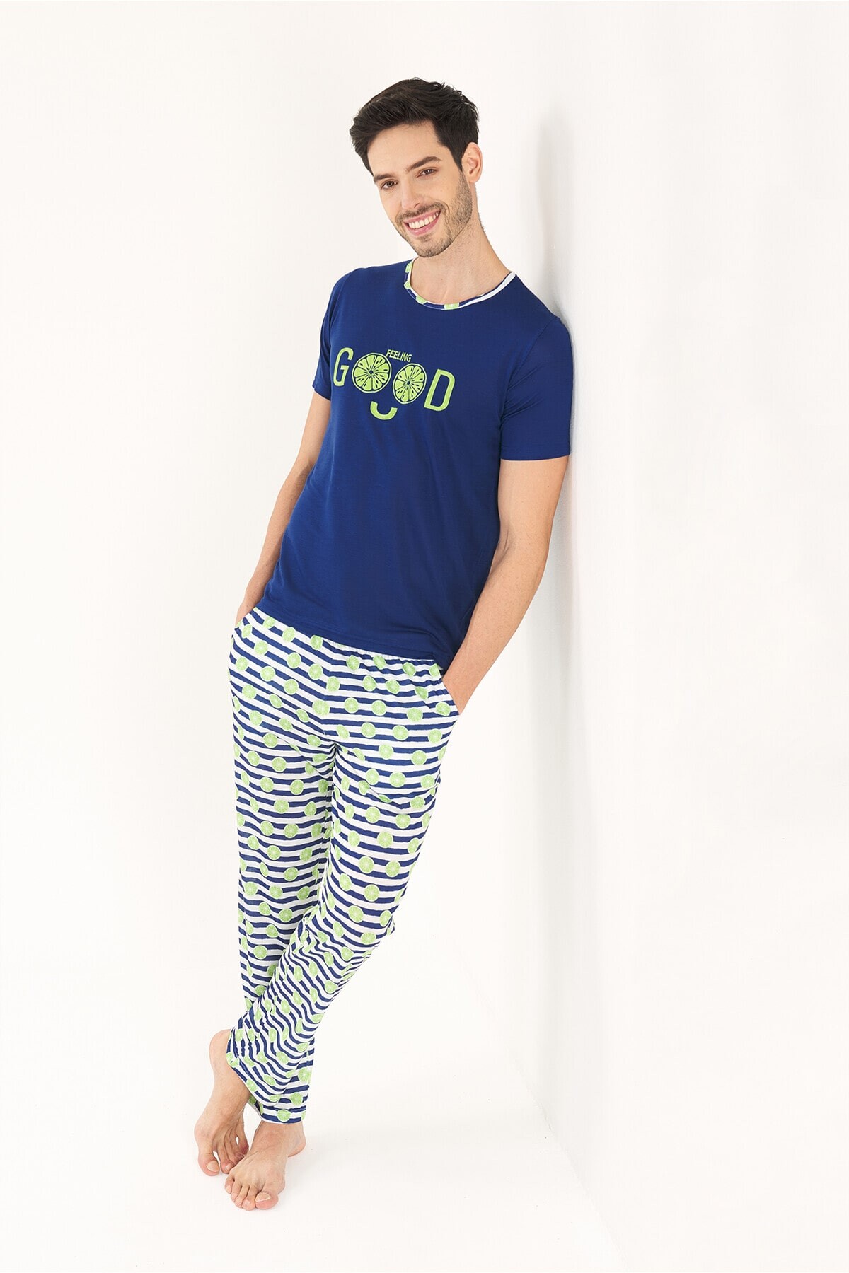 Yeni İnci - LACİVERT VİSKON YUVARLAK YAKA ERKEK PİJAMA TAKIMI (1)